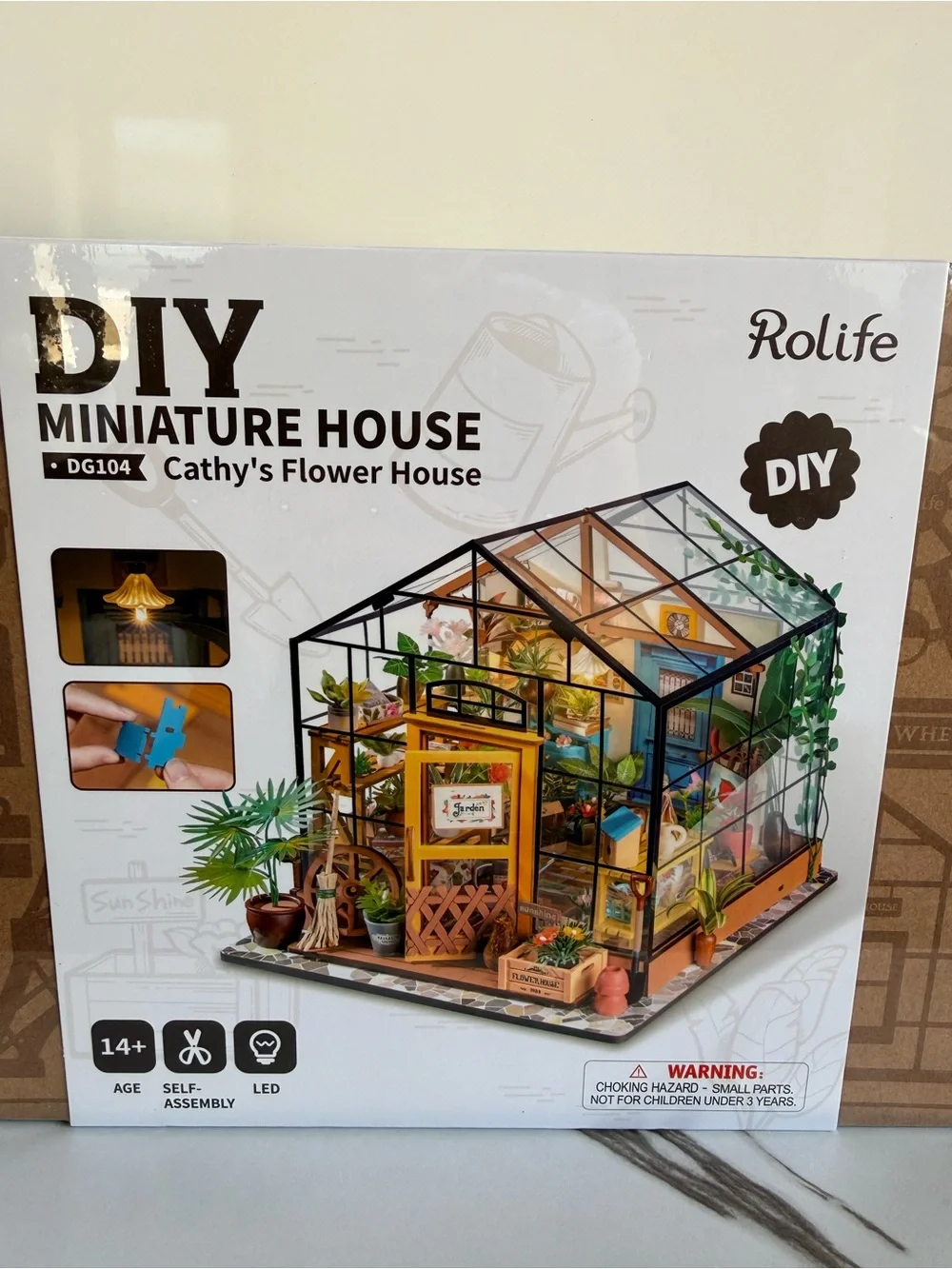 Rolife DIY Miniature Cathy’s Flower House brand new